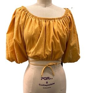 Cropped puffy golden  cotton blouse